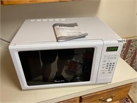 Magic Chef Microwave oven
