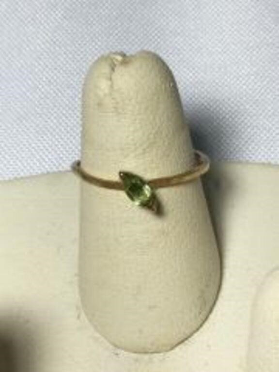 10K Gold Peridot Ring