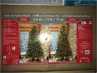 ARTIFICIAL $799 RETAIL 7,5 FT TREE