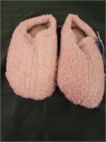 Ladies pink Terry Slippers Size medium (7/8) new