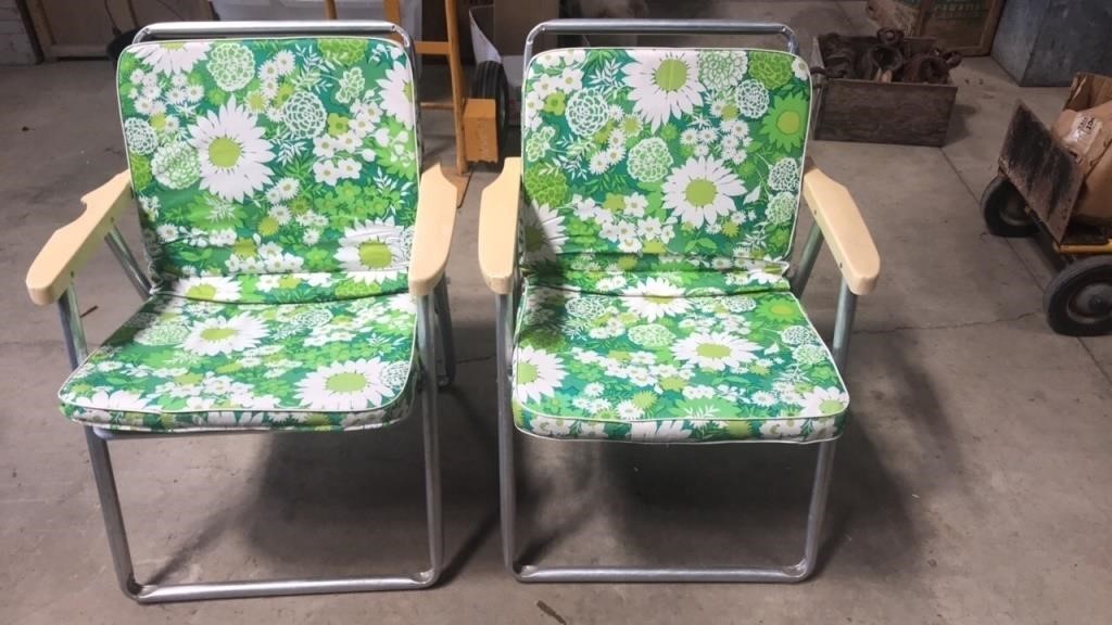 2 Lawn chairs with cushions