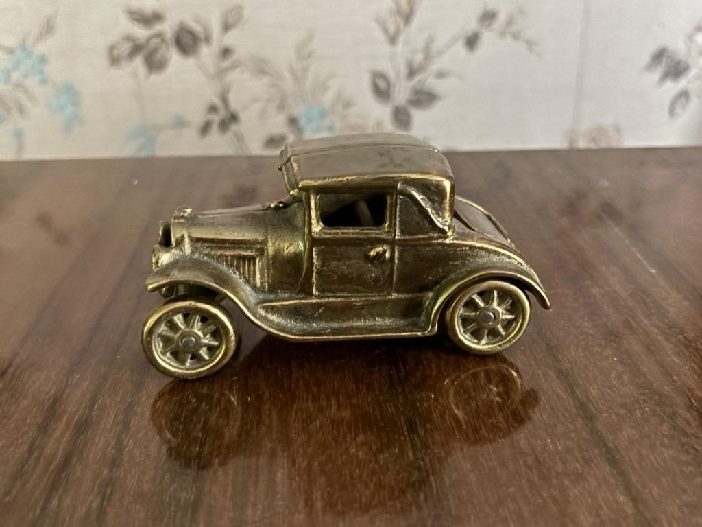 Ford Model Brass Car Figurine/Paperweight