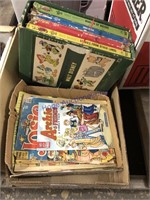 OLD COMIC BOOKS, WALT DISNEY BOOKS