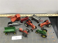 Assorted farm toys, 1/64