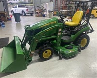 2018 John Deer 1025R Tractor w/ 120R Front Loader