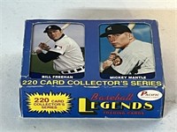 1989 220 CARD COLLECTOR SERIES NEW IN BOX