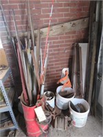 CONTENTS OF CORNER - METAL ITEMS, DRIVEWAY MARKERS