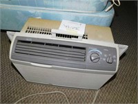 Sears window air conditioner, 110 v
