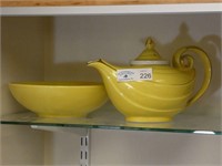 Hall Tea Pot & Bowl