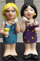 Magnetic Salt and pepper shakers 2 ladies on phone