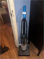 BISSELL POWERFORCE LIGHT VACUUM