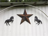 Metal Star & Horses