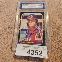 Carlton Fisk Autographed Trading Card Authentic