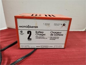 Motomaster Battery Charger - Turns On!