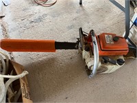 Stihl 041 AV chainsaw with 20 inch bar