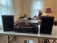 Sony Turn Table with AM/FM with 2 Speakers