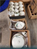 12 place setting Nunome hand painted china with