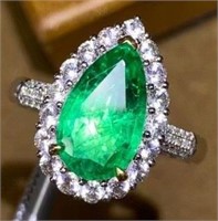 1.7ct natural emerald ring in 18K gold