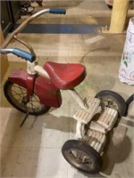 Child’s vintage Schwinn tricycle - 10 inch front