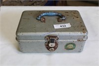 Vintage Watertite Tackle Box with Some Tackle