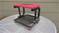 HARBOR FREIGHT AUTOMOTIVE ROLLER SEAT