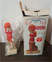 1982 Hand Painted Annie Lamp (New In Bag)