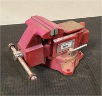 Reed 4-1/2" Swivel Bench Vise 24 1/2 C