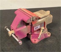 Reed 4-1/2" Swivel Bench Vise 24 1/2 C