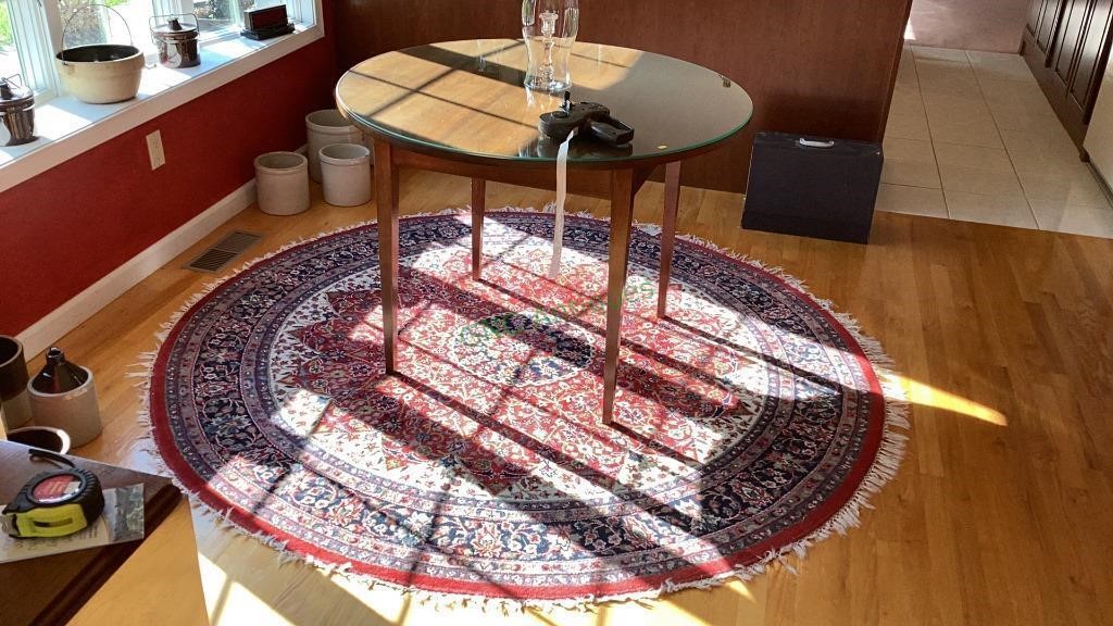 Beautiful oriental style round area rug - genuine