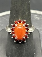 Red Jade and sterling silver Ring size 8
Tw
