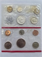 1962 US Phica-Delphia Mint Set & 1984 Mint Set