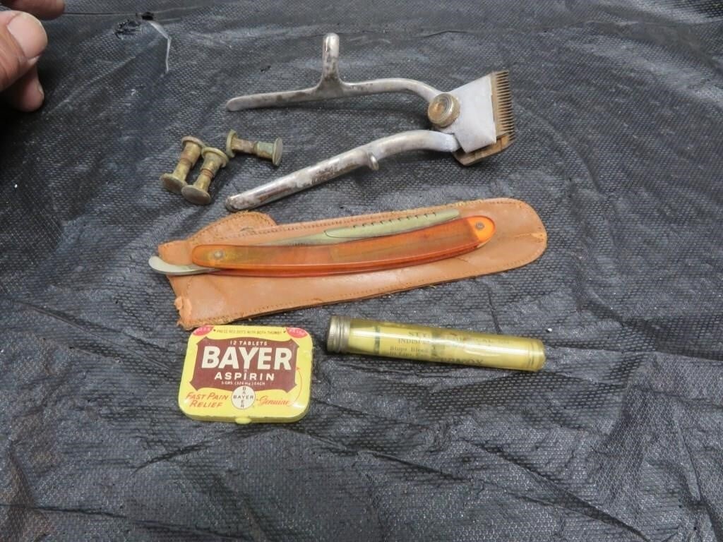Lot of Vintage Shaving (Hair Clippers & more)