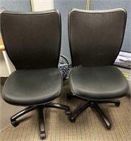 Lot of 2 Office Chairs