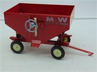 M& W little red wagon