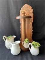 Paper towel holder & white pitchers, tallest 5"