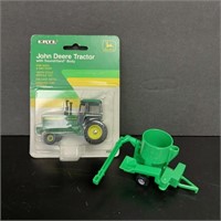 JOHN DEERE TRACTOR & GRINDER MIXER