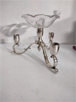 Reed & Barton silver plate candlestick. Approx 8"