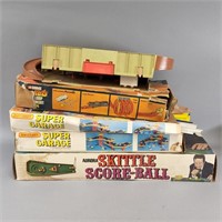 LARGE ASSORTMENT OF VINTAGE TOYS & GAMES