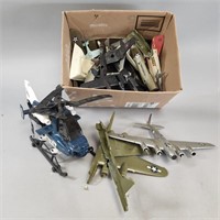 BUILT AIRPLANE MODEL KIT - PARTS LOT