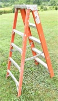 Werner? 5' fiberglass step ladder.
