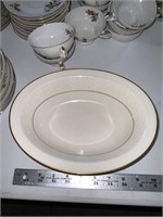Noritake Ivory China Tulane 10" oval bowl