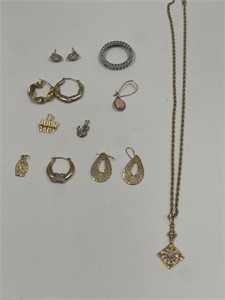 GOLD LOT 10KT & 14KT 2 NECKLACES, CHARMS, EARRINGS