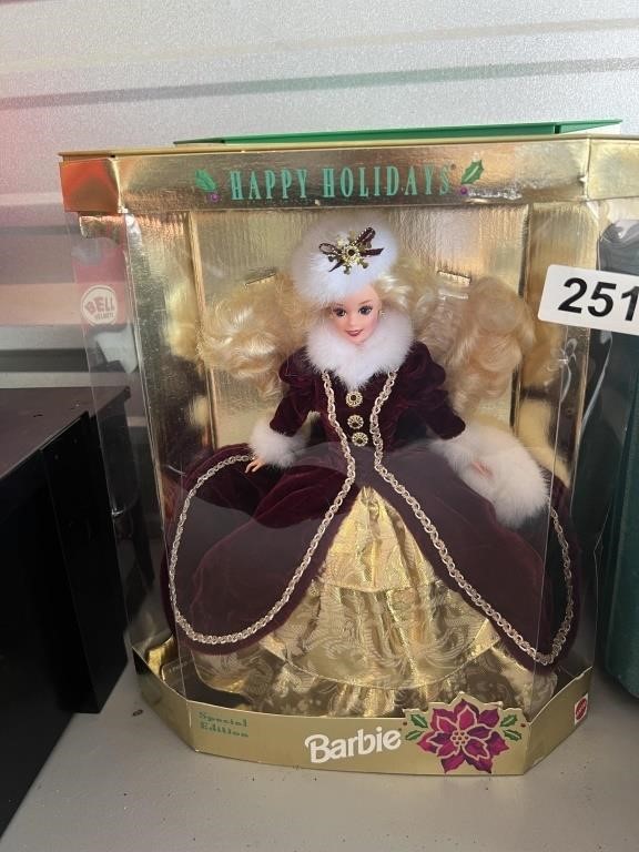 1996 Holiday Barbie NIB U234