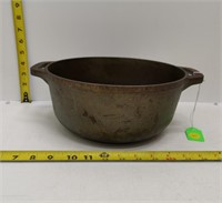 benjamin & medwin cast iron pot