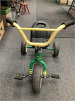 John Deere Tricycle   NOT SHIPPABLE
