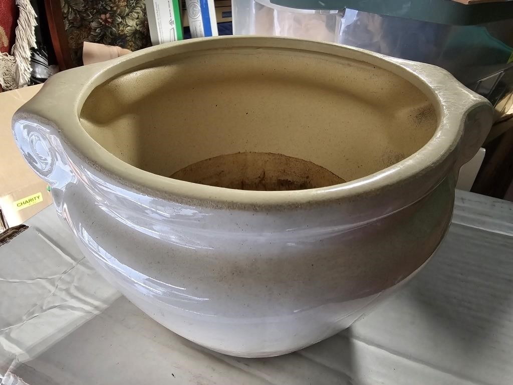 6.5"h ceramic plant pot