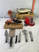 Electric Knife, Small Food Processor & Utensils