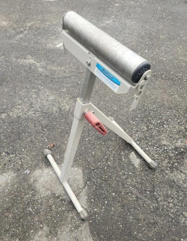 WorkForce 12" Telescoping RollerStand