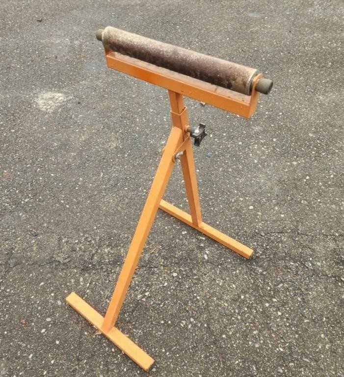 12"×27" Telescoping Roller Stand