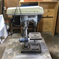 Delta Shopmaster benchtop drill press